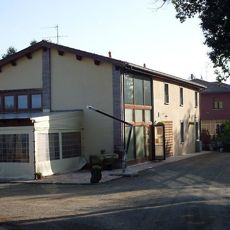 Agriturismo La Marletta Имола Экстерьер фото
