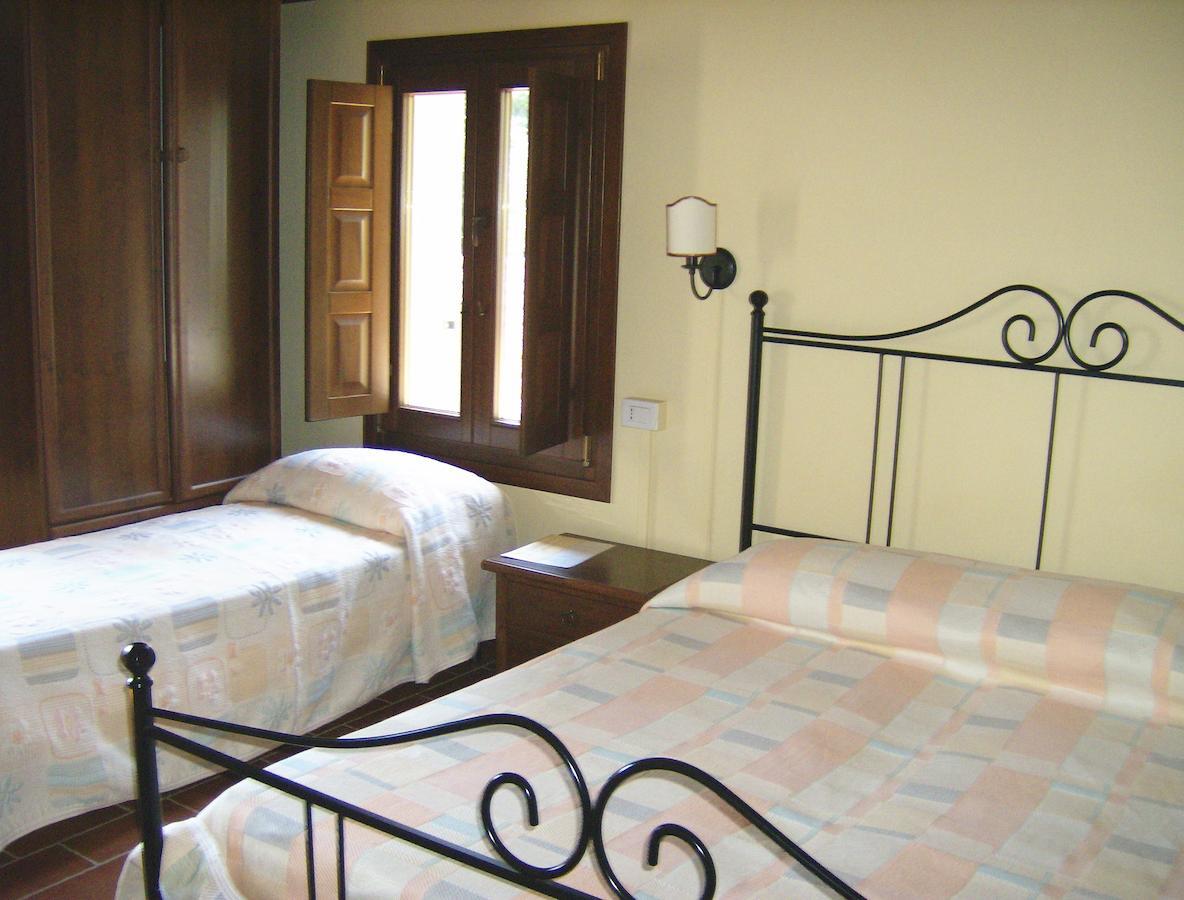 Agriturismo La Marletta Имола Номер фото